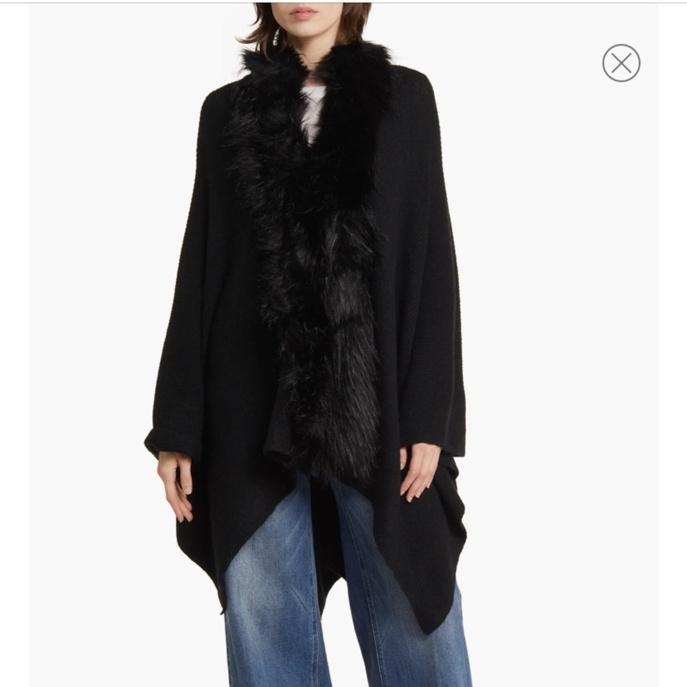 NEW La Fiorentina Black Faux Fur Trim Ruana